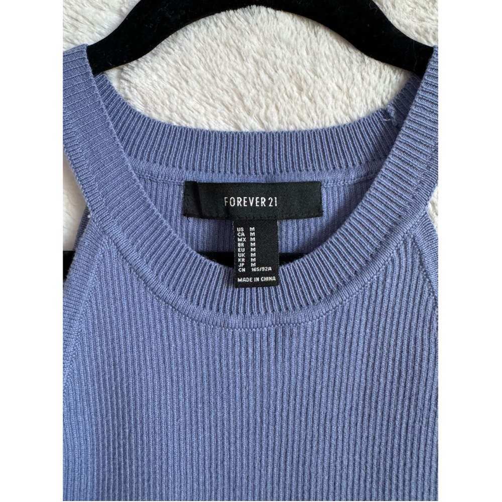 Blue Ribbed Crop Top - Picture 3 of 3